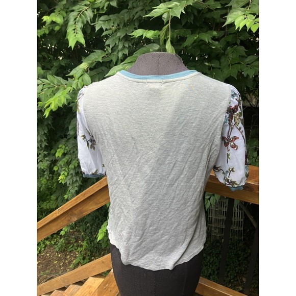 TINY ANTHROPOLOGIE Top Gray Knit Sequin Sheer Floral Short Sleeved T Shirt XS - Picture 6 of 7